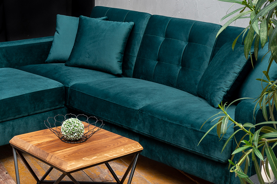 Jak ustawić narożnik w małym salonie?