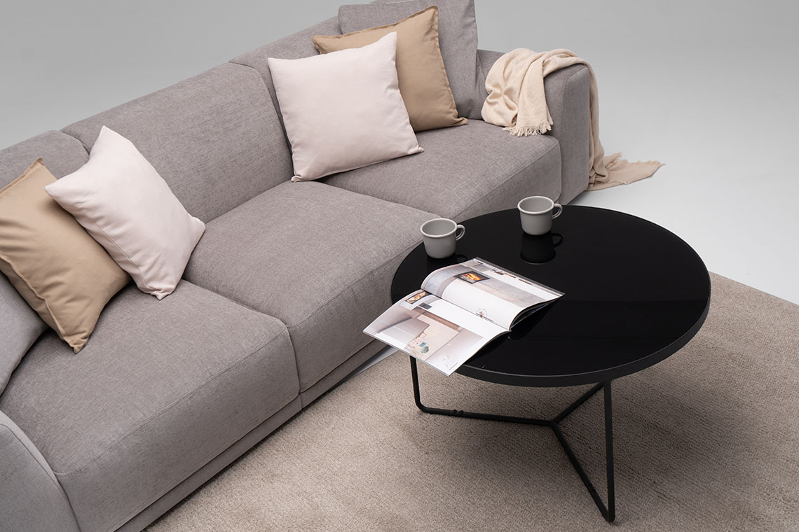 Kuchnia z wyspą otwartą na salon — jak dobrać meble do salonu?