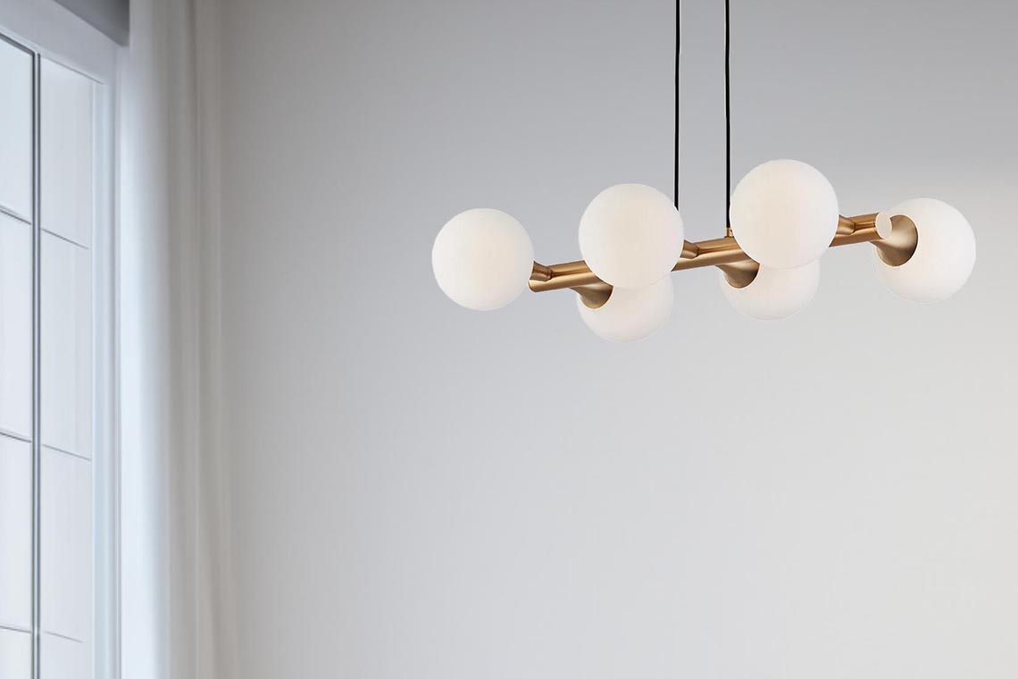 Znaczenie światła w aranżacji wnętrza – oświetlenie naturalne i sztuczne.