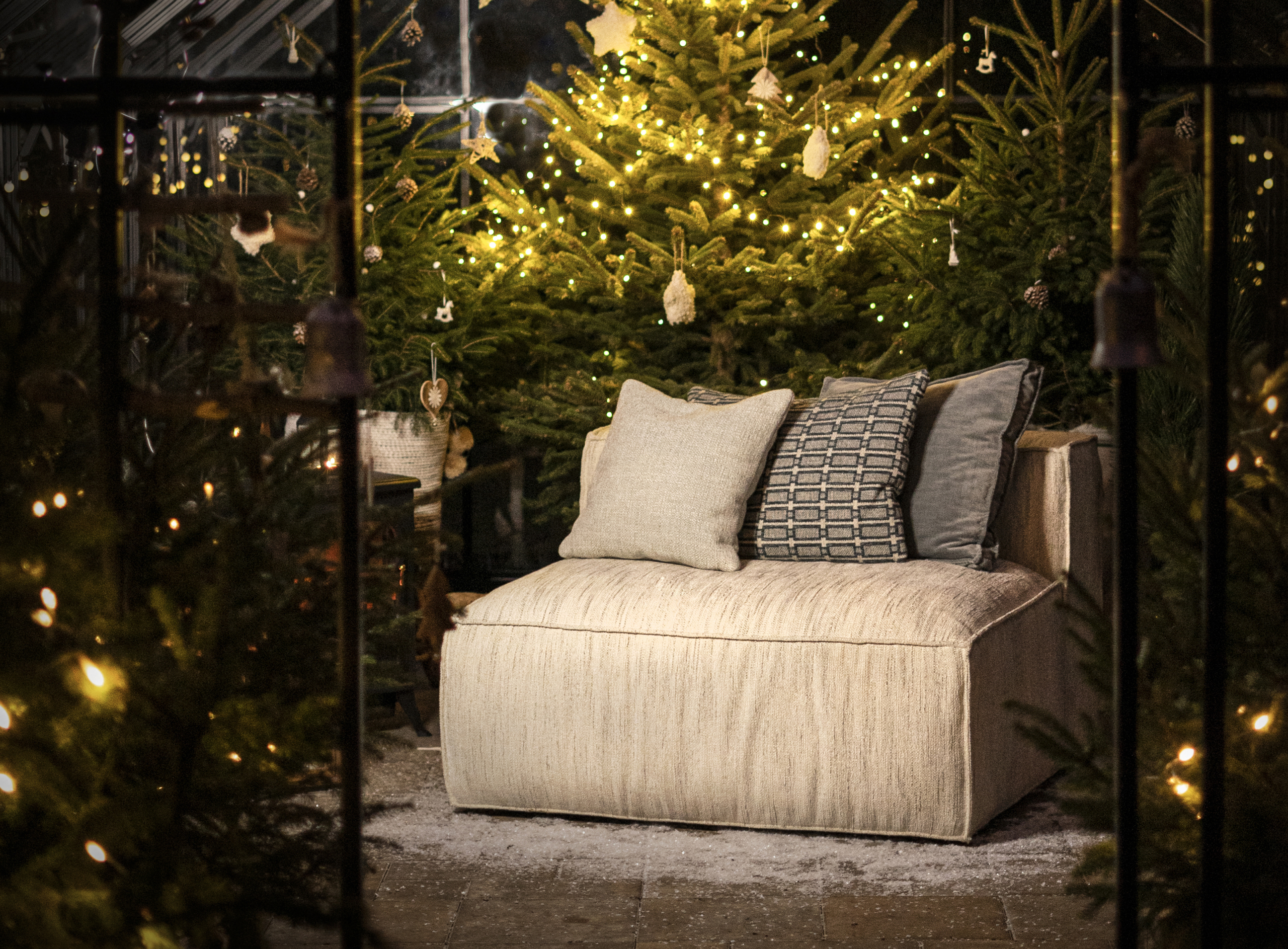 Przygotuj dom na święta: jak stworzyć ciepłą i przytulną atmosferę wnętrza?