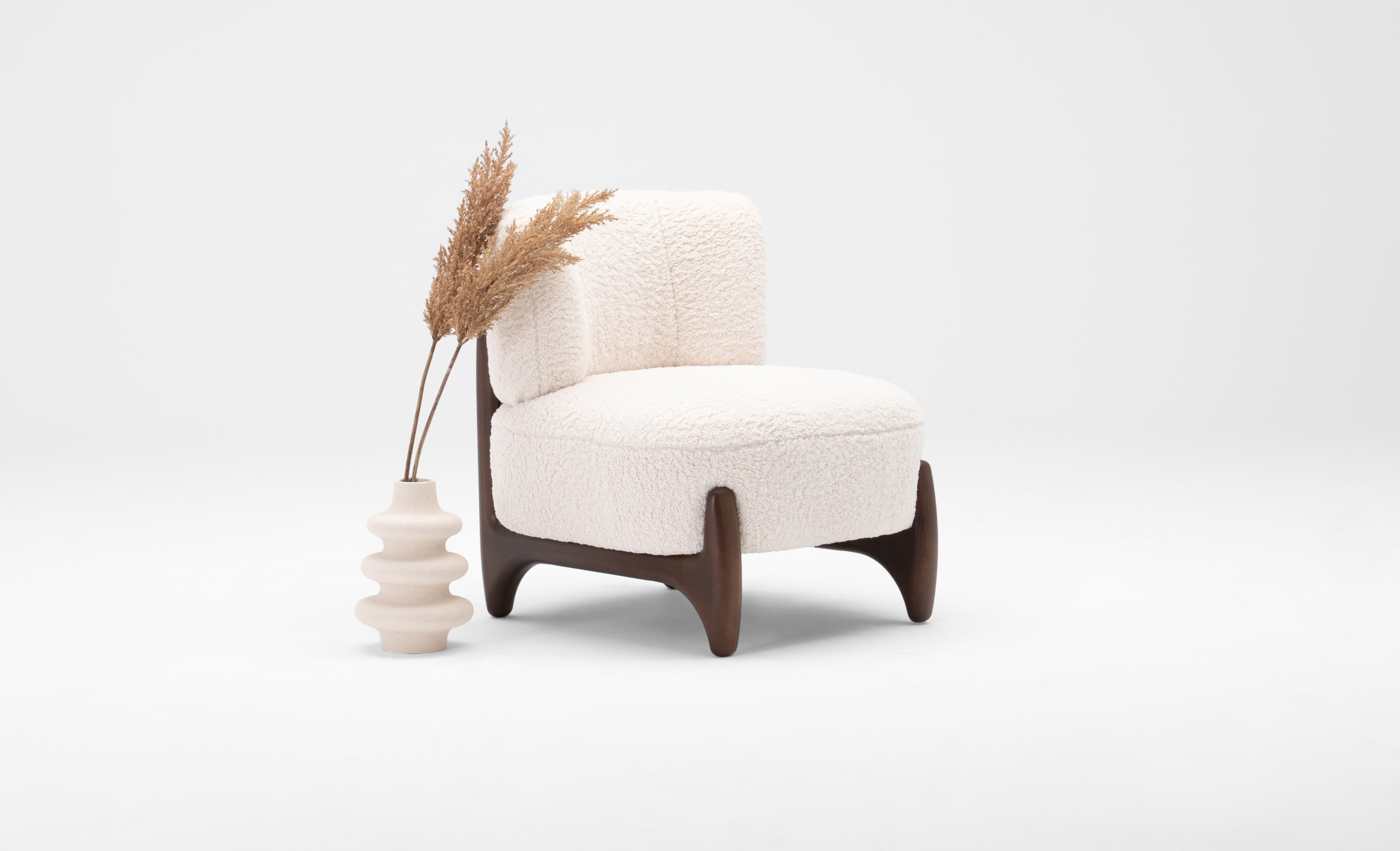 Jak dbać o meble drewniane? Poradnik konserwacji krok po kroku