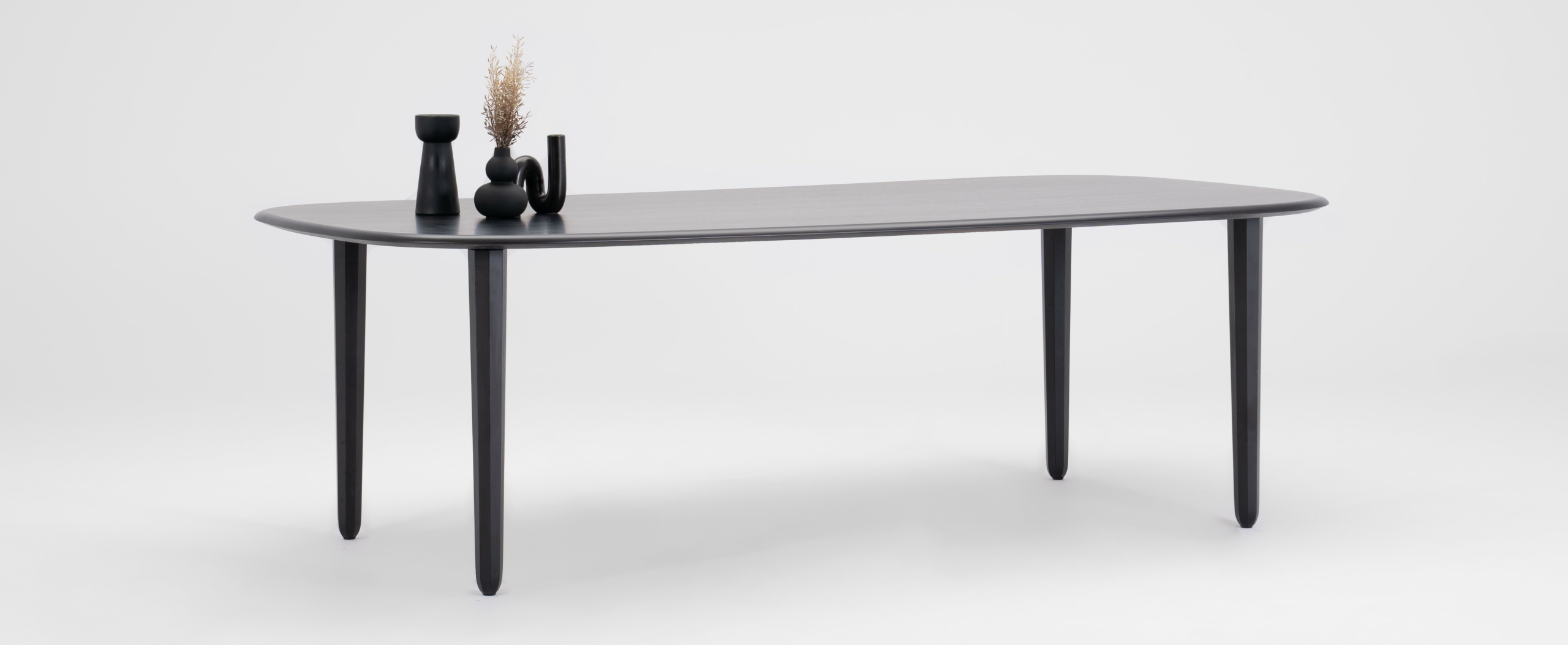 Designerski stół do jadalni — jak wybrać najlepszy?