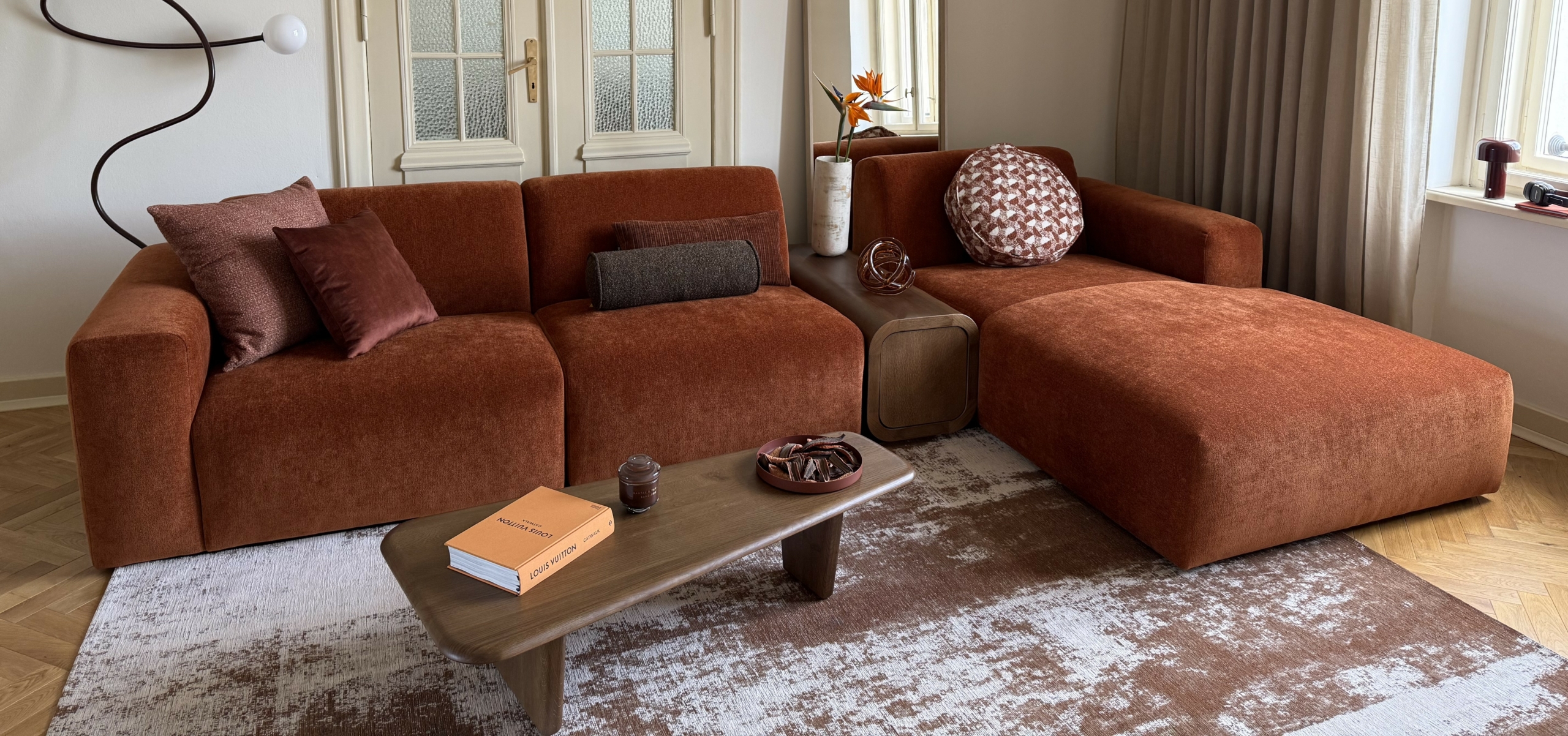 Meble w salonie, które słuchają Twojego stylu życia